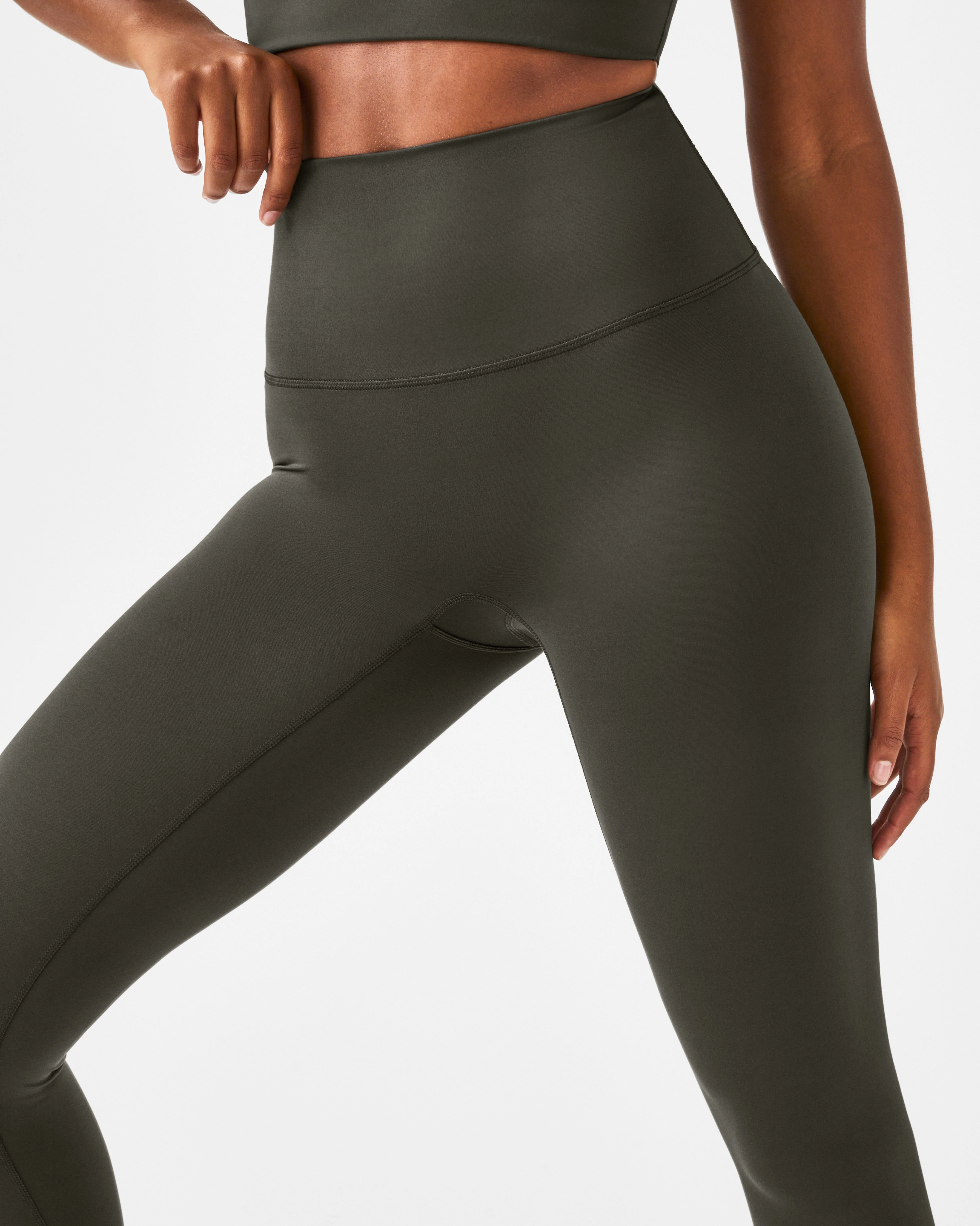 SPANXsmooth™ Soft and Smooth Active 7/8 Leggings